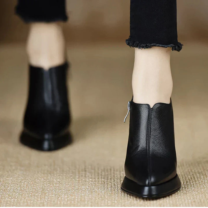 Carina™ | Chic Pointed Pumps